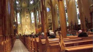 On chante à la Basilique Saint-Patrick de Montréal...