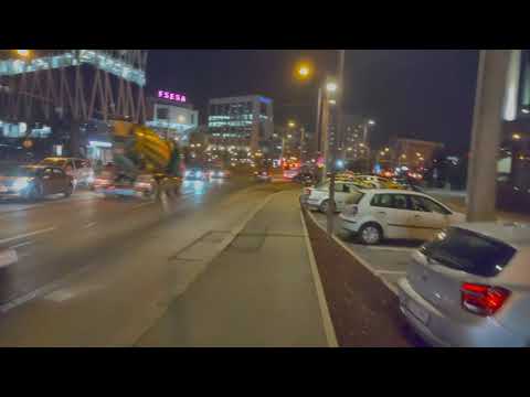 Motorola Moto G200 4K 30fps cu HDR (noapte) video sample 2