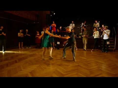 Jack & Jill - shaKe that laKe