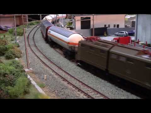 Merci misto con E 645 a Milano Greco Pirelli 10 giugno 2000 in H0