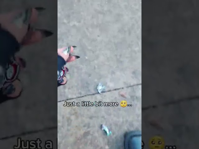 Vídeo relacionado con We The Creeple Funny espeluznante espeluznante Halloween Goth Girl Power PopSockets PopGrip Intercambiable