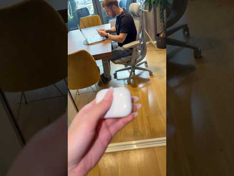 Hai Perso una cuffia AirPods? Ecco la Soluzione!