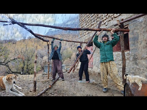 Nomadic life in a deadly storm | Building a traditional shelter to save goats from rain and floods