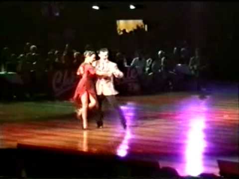  Pablo Veron  and  Teresa Cunha  are  dancing  to  the  milonga  "  Orillera  "