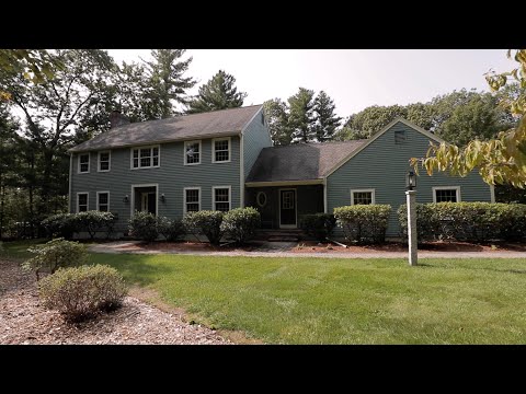 328 Joseph Road, Boxborough MA - Meticulous Nestled Colonial