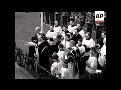EAMON DE VALERA AT ARBOUR HILL - SERVICE IN MEMORY OF THE MEN OF 1916 - NO SOUND