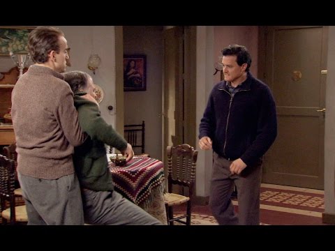 Amar C632 - Un par de matones dan una paliza a Paco