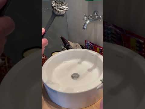 AvenisFoam by Kiehl Papirladen