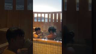 Download lagu japan travel vlog: staying at a onsen ryokan at mount fuji 🇯🇵❄️🫶🏼 mp3