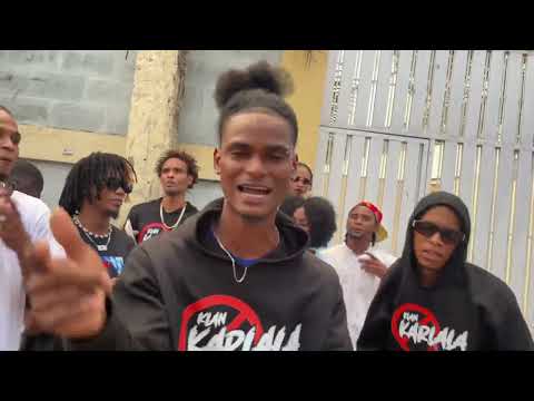 Solo quiero un momento (Rip negro eterno ♾️)