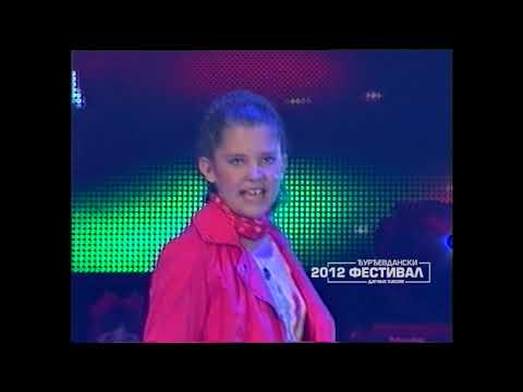 Djurdjevdanski festival 2012: ELENA NAPEROTIĆ - Ljubav do neba