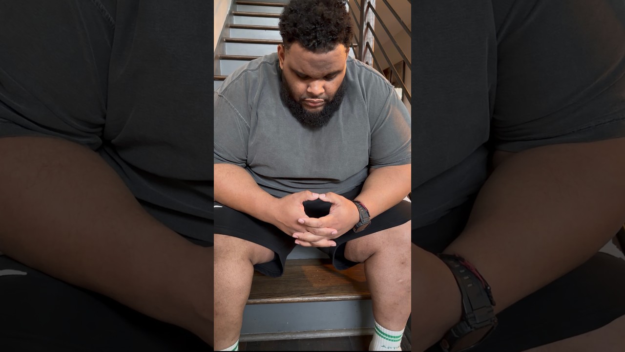 When Joslyn walks into her and Rafi’s house with Ty’s dirt on her hands!