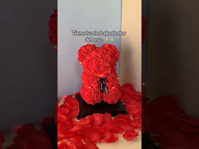 Vídeo relacionado con WUSUPU Oso con Rosa Eterna y Collar,Oso Rosa Preservada,Oso con Rosa Caja de Regalo,Regalo Cumpleaños,Regalo para Novia,Regalo Aniversario Novia,día de San Valentín,día de la Madre, Cumpleaños