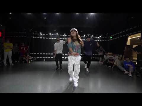 Throw it Back - ChrisBrown | ReiNa WorkShop in CHINA 2019