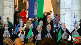 preview picture of video 'Amelia [TR] Palio dei Colombi 2012 sfilata dalla piazza'