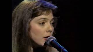 Nanci Griffith - It's Too Late + Roads of Aberdeen + Wooden Heart - Nashville Now 6/14/90