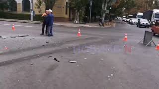 У центрі Миколаєва зіткнулися два мікроавтобуси: постраждали 8 людей