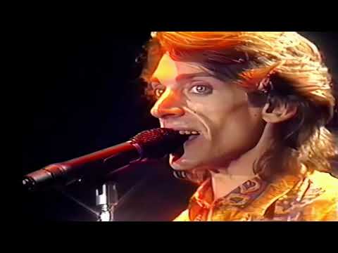 Virus - Luna De Miel (Official Video) [Remastered]