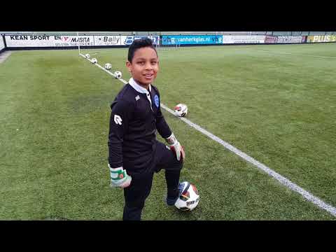 CKC JO11-1 - LMO JO11-1 op 14-04-2018 | Voor de wedstrijd | 4K