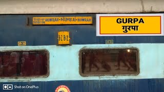 preview picture of video '12322 IMPERIAL / Mumbai Mail skipping GURPA RAILWAY STATION at max permissible speed (4K)'