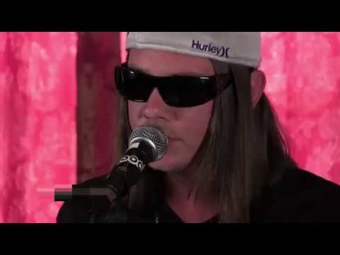 The red jumpsuit apparatus - face down live studio
