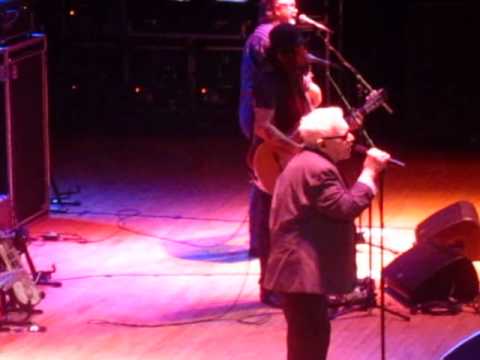 Eric Burdon Live at Massy Hall, Toronto, October 26, 2013 "Don't Let Me Be Misunderstood"