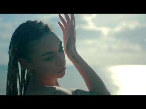 FEE GONZALES   EMPTY   OFFICIAL VIDEO