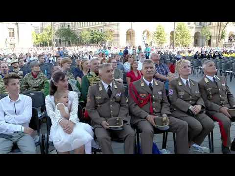 Közös dal Dolhai Attila és Dolhai Luca