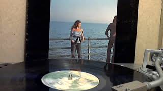 Bonnie Raitt - Runaway [original LP version]
