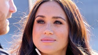 Body Language Expert Unpacks Awkward Scene In Harry & Meghan video