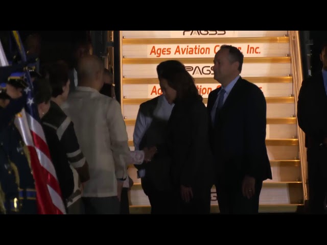 US VP Kamala Harris arrives in the Philippines