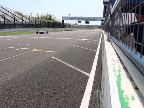 Suzuka Japan Long straight Attack 1