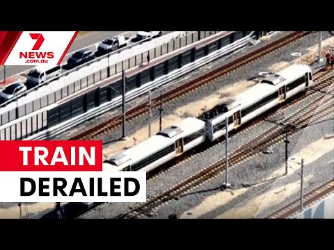 Train derailment disrupts Perth commuter network | 7NEWS