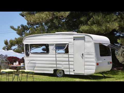 RETRO CARAVAN RESTORATION - RUSTIC INTERIOR