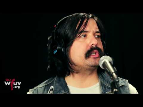 Honus Honus - "Curious Magic/Will You" (Live at WFUV)