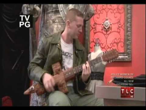 Alligator Guitar - Pawn Queens - TLC
