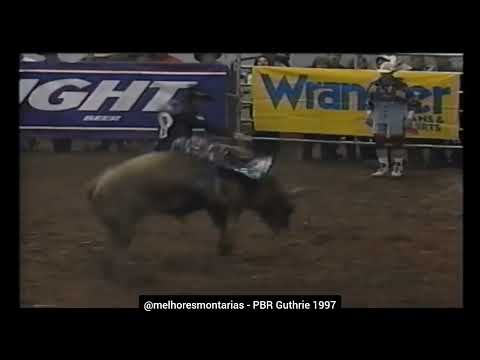 🇧🇷 Adriano Moraes x Tiger Stripes - PBR Guthrie 1997 #rodeio #rodeo #pbr