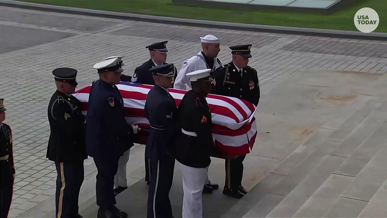 Sen. Lindsey Graham's casket arrives for funeral ceremony at Capitol Rotunda
