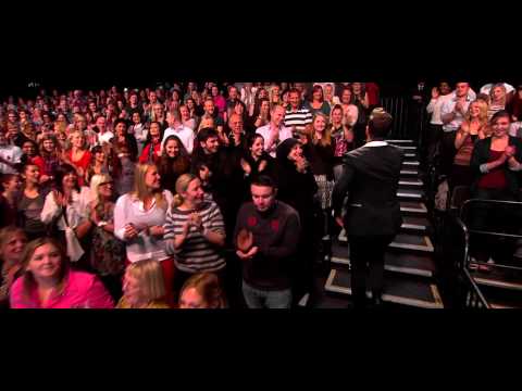 Robin Thicke - Give It 2U (Alan Carr Chatty Man 2013 11 08)