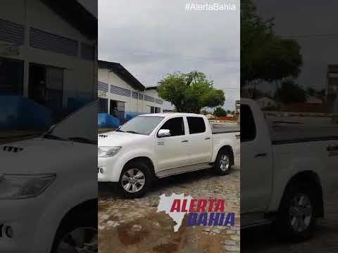 Estrutura metálica do galpão da feira desaba em Santa Maria da Vitória após fortes chuvas