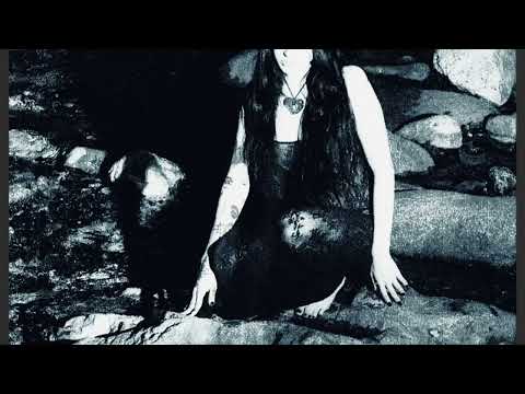 24 (Extended) Maggie Lindemann & Alexis Munroe