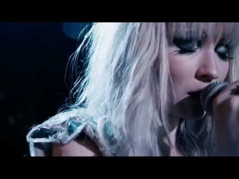 Emily Browning - Half Of Me (Acoustic)