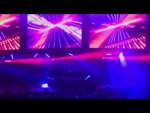 Kaskade NYE 2016 in San Francisco