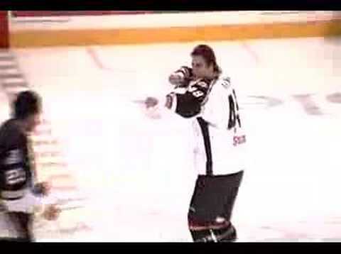 Sean McMorrow vs Alexandre Vachon