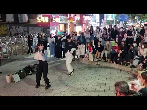 WEDNESDAY. YU KAGAWA. EXHILARATING INTERACTIVE BUSKING. HONGDAE. [HYPE BOY]