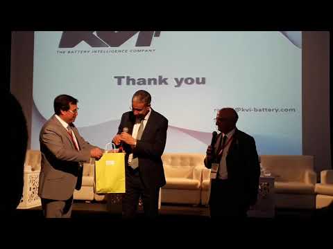 The gift to Dr.Rachid Yazami by the minister of energy Aziz Rabbah