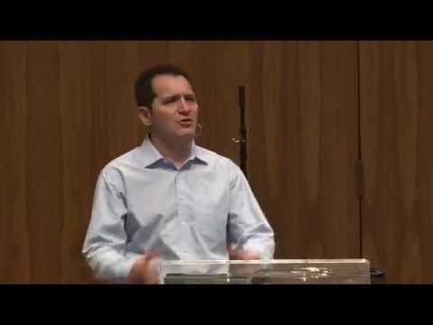 Crinisor Stefan - Slujind in magaziile imparatului