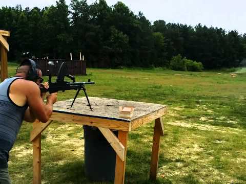 Bren MKII Machine Gun full auto!