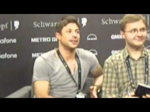 ESCKAZ live in Dusseldorf United Kingdom BLUE interview in Russian