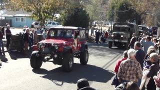 preview picture of video 'Mountain Ranch Christmas Parade  2013'